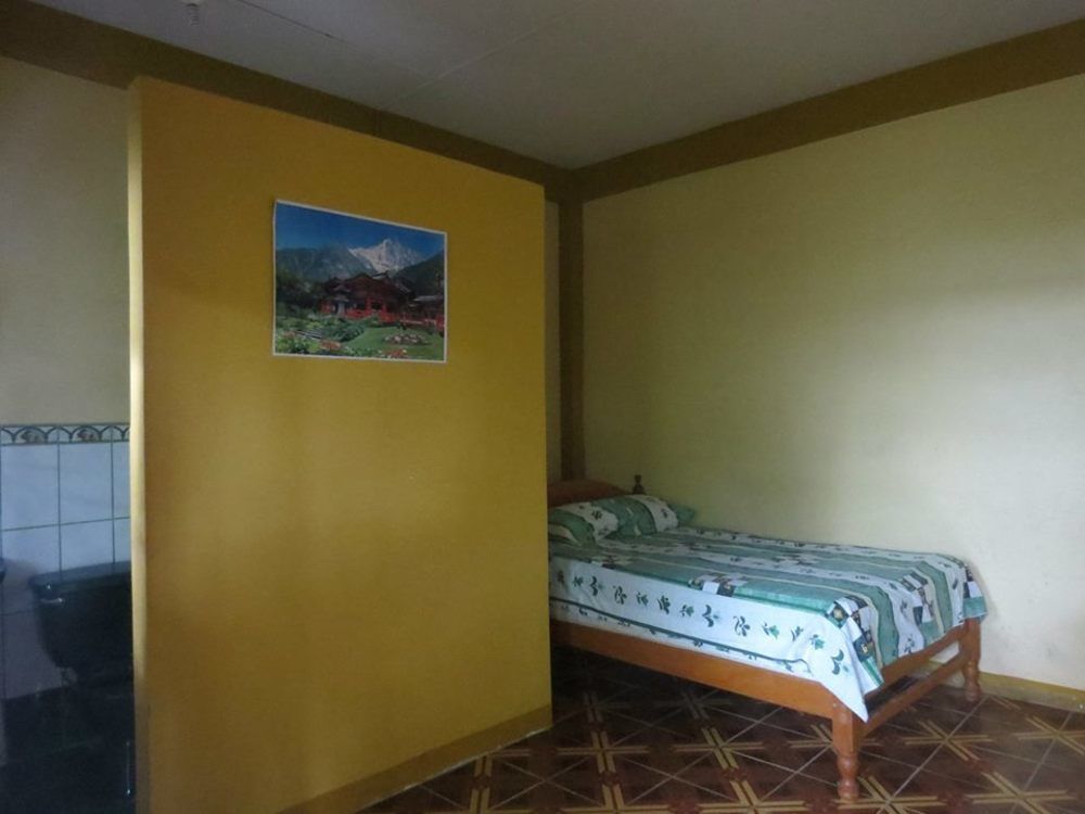 Tambopata Hostel Bambu Puerto Maldonado Ngoại thất bức ảnh