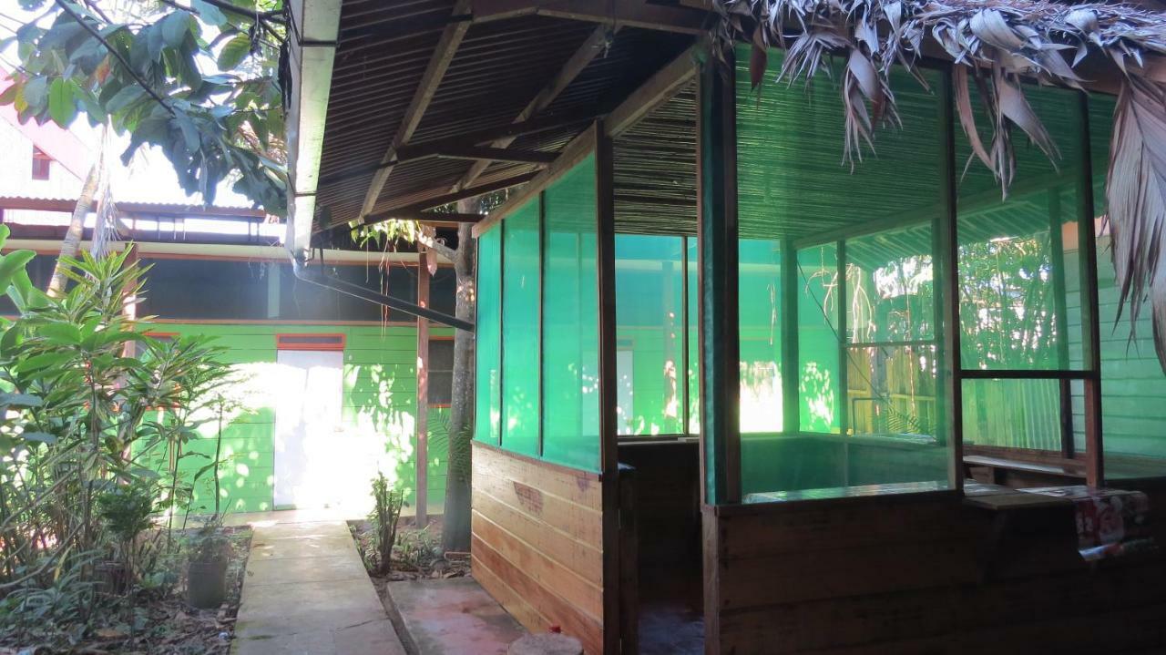 Tambopata Hostel Bambu Puerto Maldonado Ngoại thất bức ảnh
